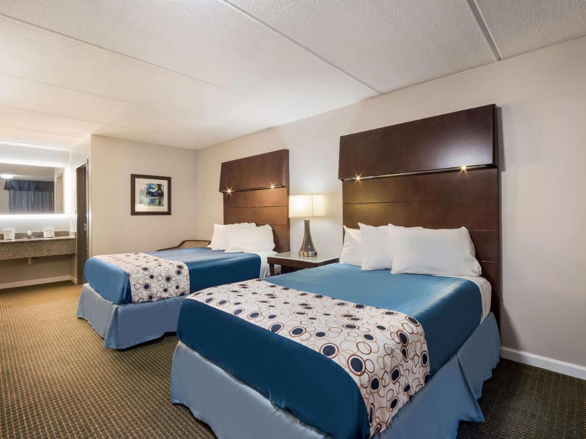 Rodeway Inn グリーンウッド エクステリア 写真
